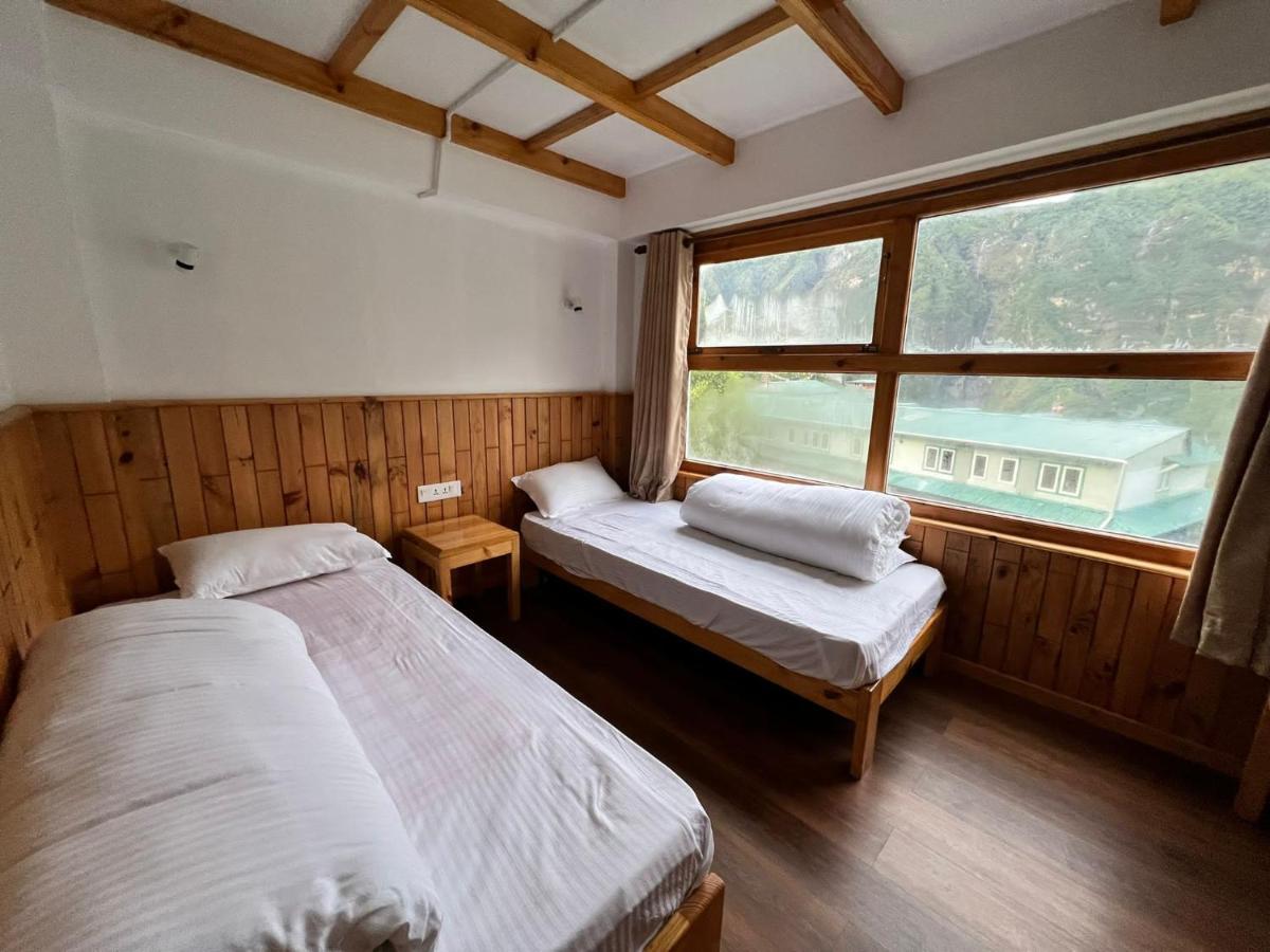 Hotel Camp De Base Namche Exteriör bild