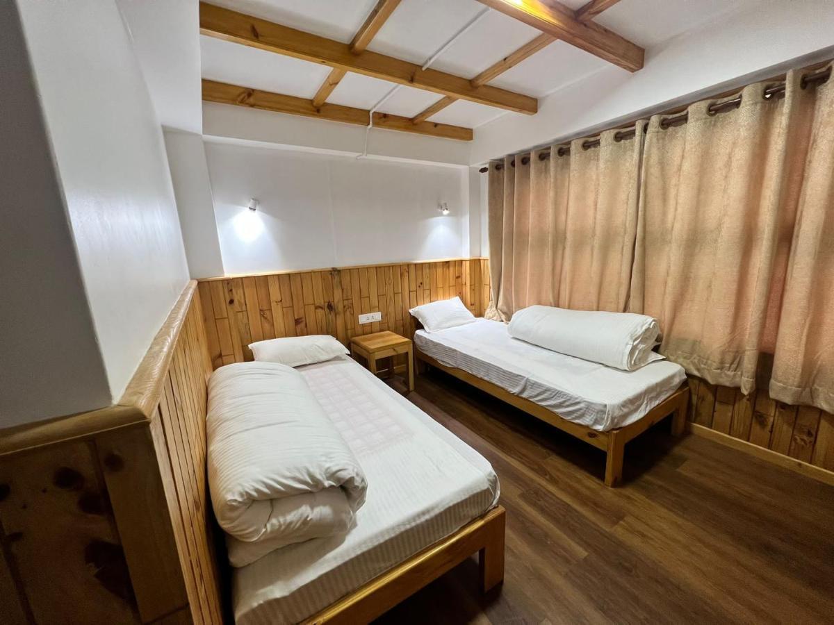 Hotel Camp De Base Namche Exteriör bild